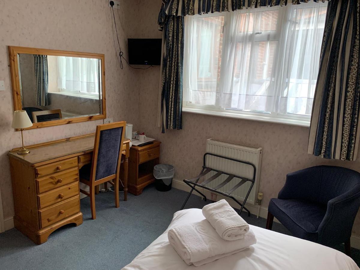 Yelf'S Hotel Ryde  Pokój zdjęcie